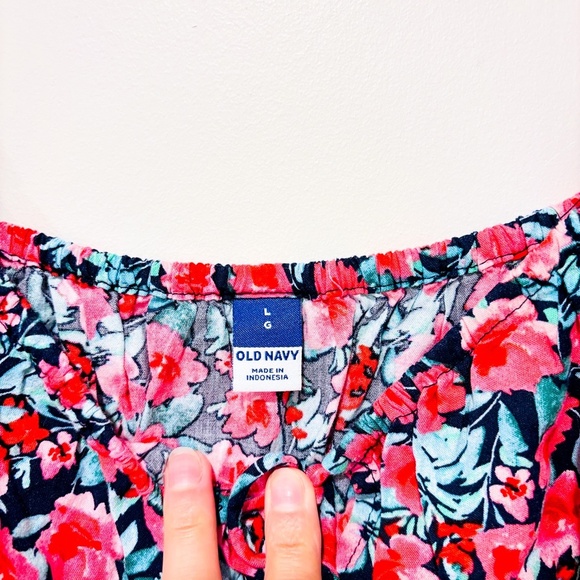 OLD NAVY Black & Red Floral Smocked Summer Dress | Large * - Picture 7 of 9